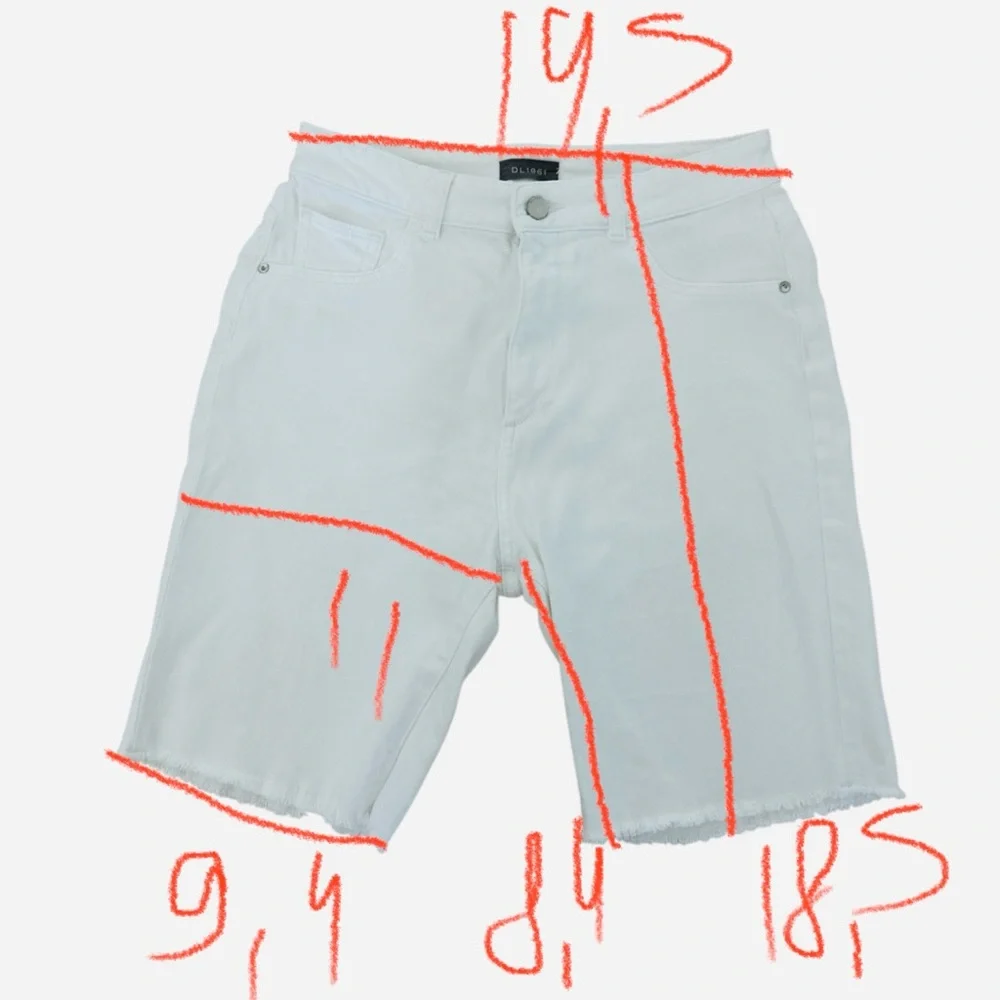 DL1961 Women’s White Jeans Bermuda High Rise Vintage Straight Shorts Size 27